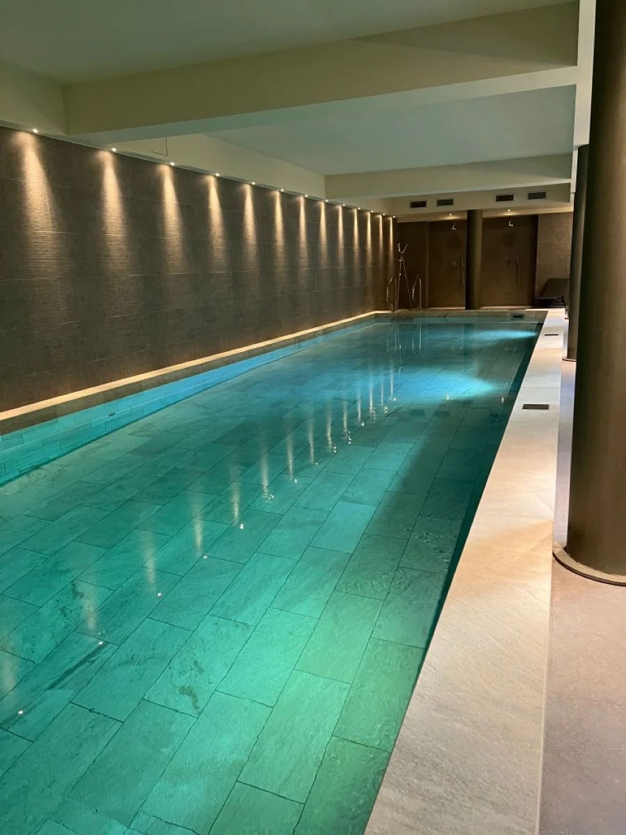 Atrium 8, крытый бассейн